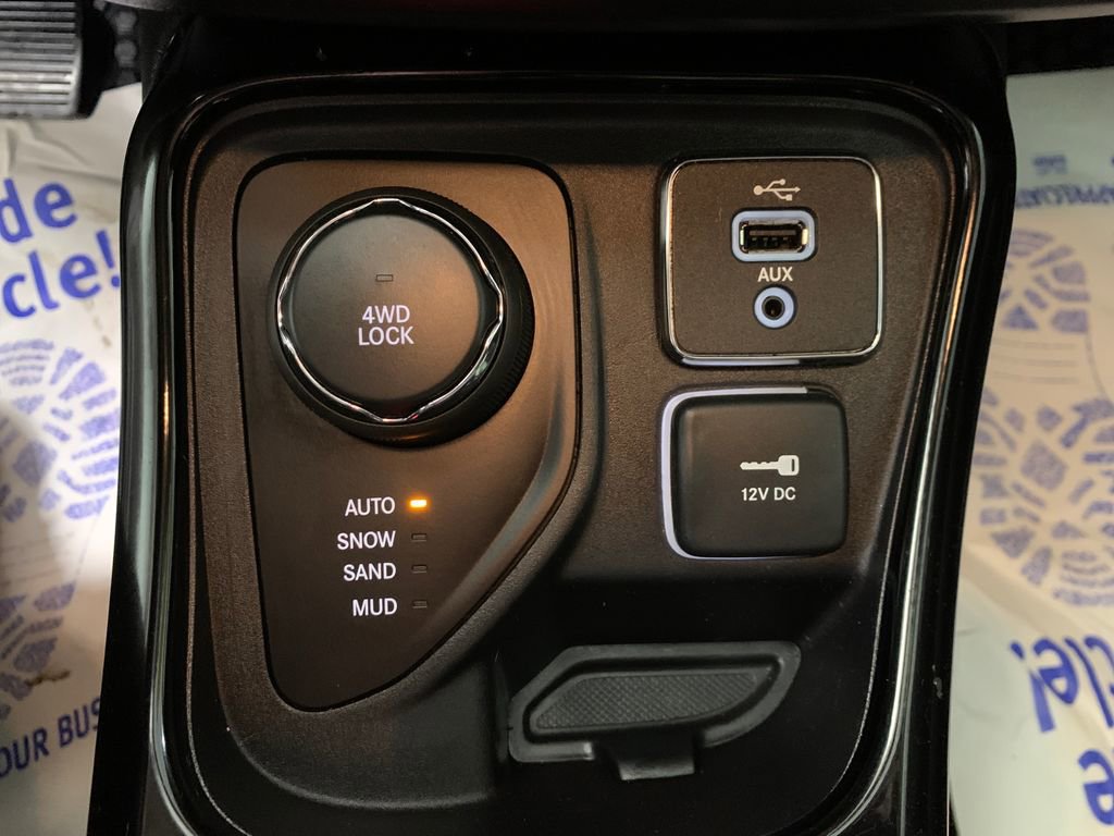Used 2019 Jeep Compass Altitude image 12