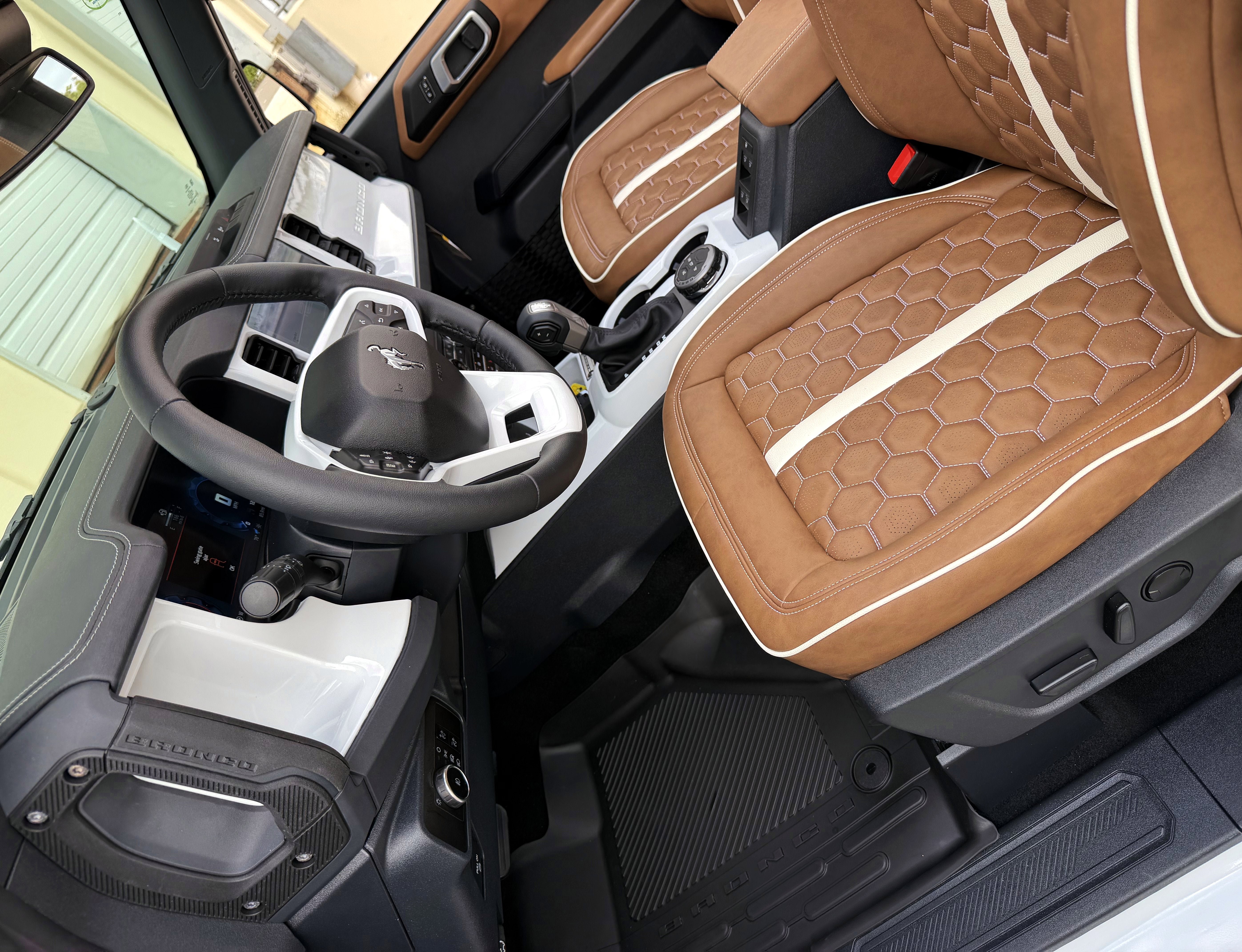 Used 2026 Ford Bronco Outer Banks AWD/4WD image 19