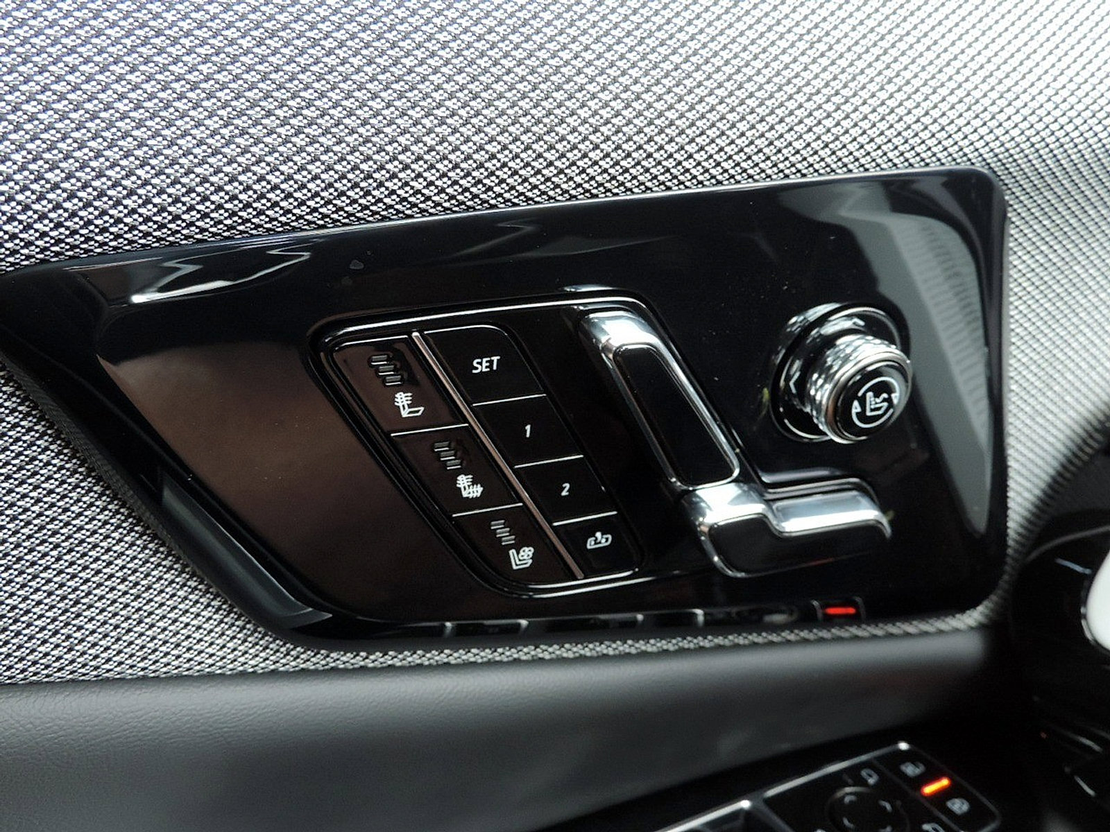 New 2026 Cadillac Optiq Luxury 2 AWD/4WD image 22