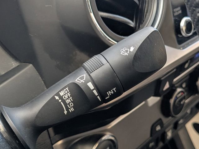 Used 2022 Toyota Tacoma Limited image 25