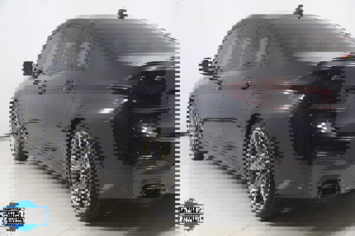 Used 2020 BMW M550i xDrive w/ Premium Package image 27