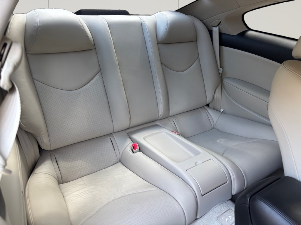 Used 2014 INFINITI Q60 Journey w/ Premium Package RWD image 17