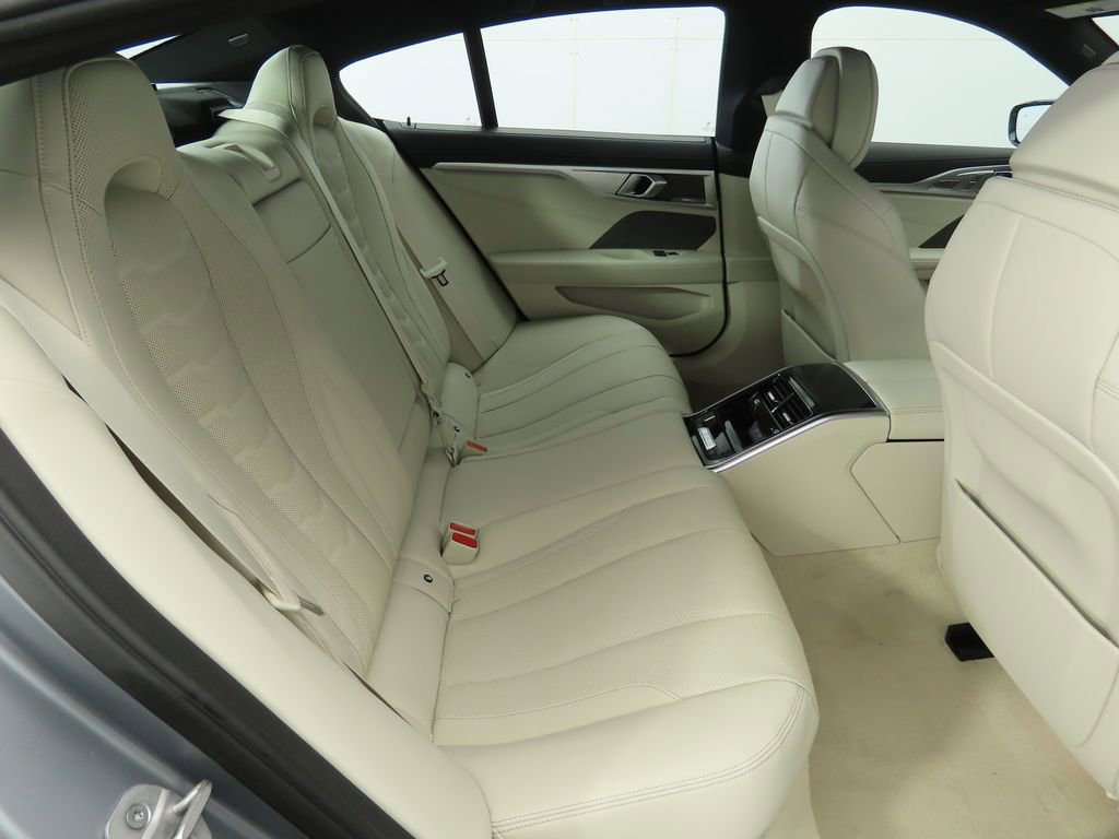 New 2026 BMW M850i xDrive w/ M Carbon Exterior Package image 22