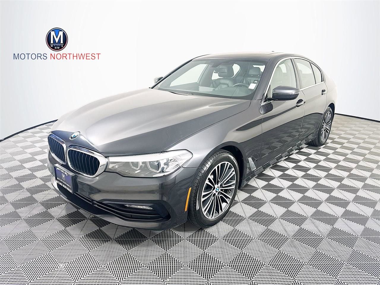 Used 2018 BMW 530i xDrive AWD/4WD image 1
