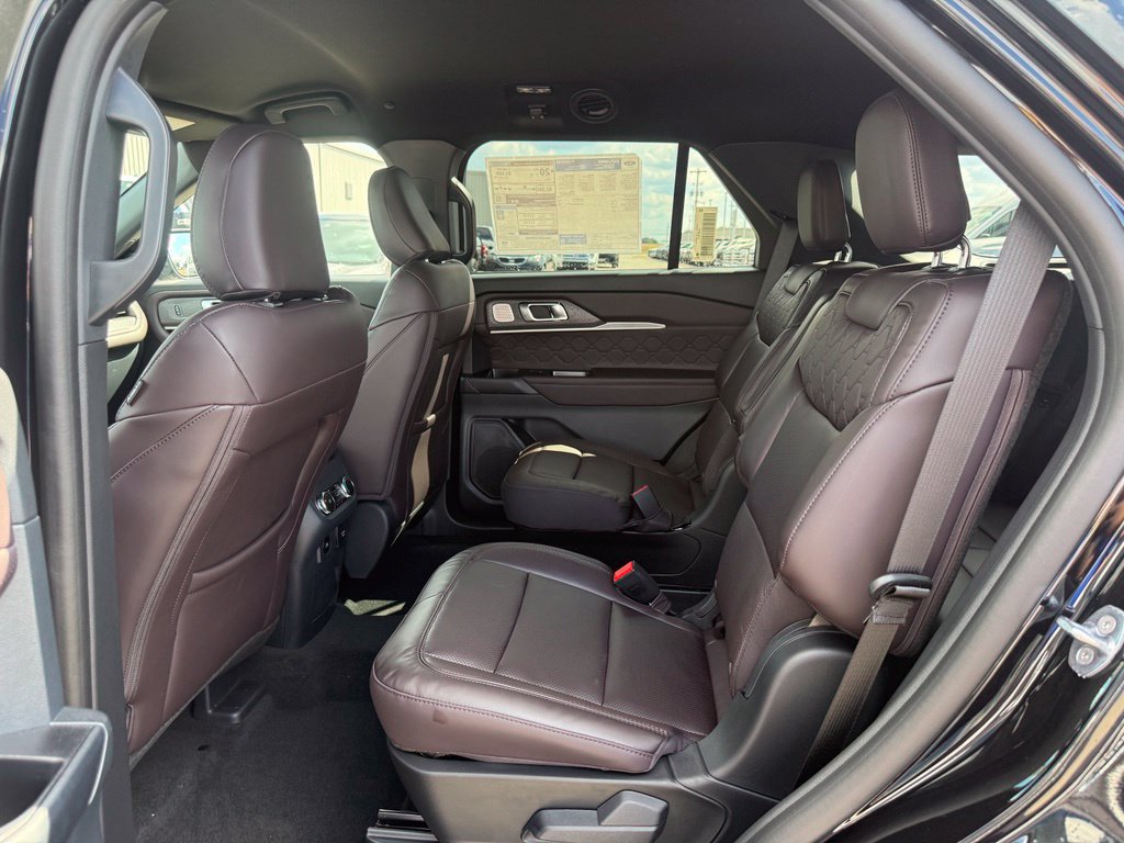 New 2027 Ford Explorer Platinum w/ 3.0L Ultimate Package AWD/4WD image 10