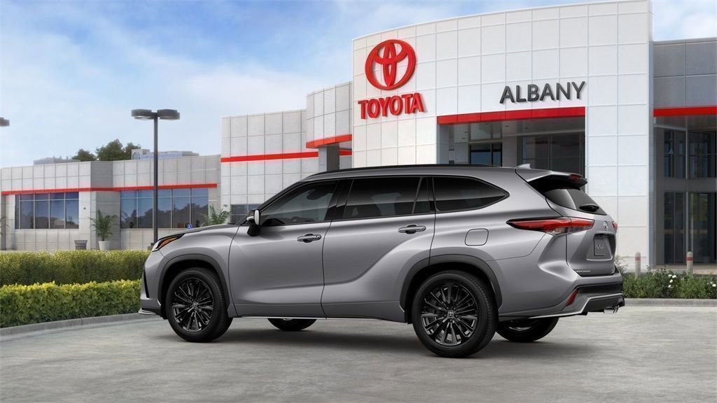 New 2025 Toyota Highlander XSE image 5