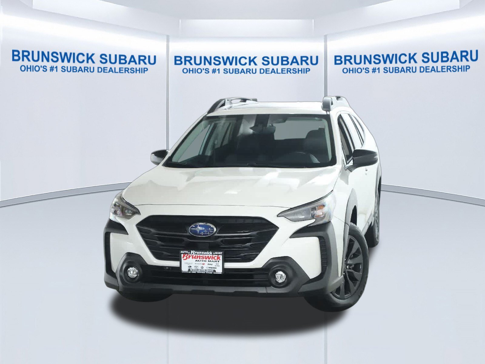 Used 2024 Subaru Outback Onyx Edition AWD/4WD image 3