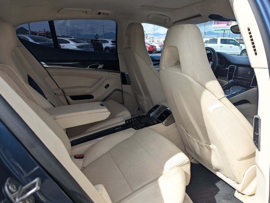 Used 2010 Porsche Panamera Turbo AWD/4WD image 35