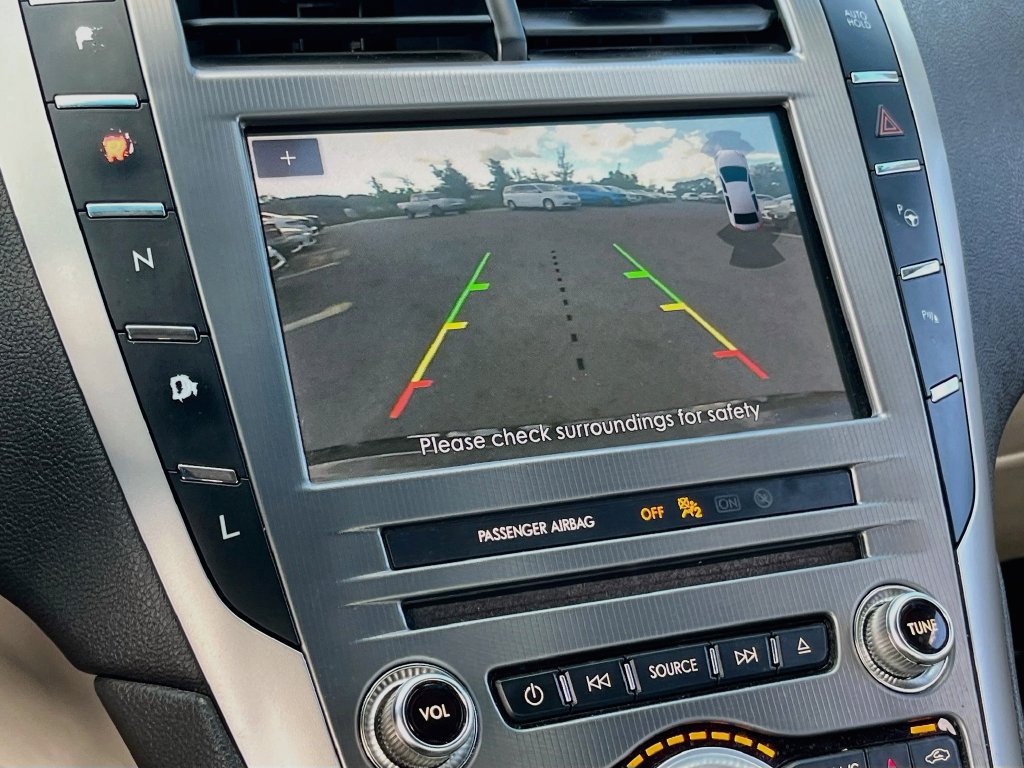 Used 2020 Lincoln MKZ Reserve w/ Elements Package FWD image 14