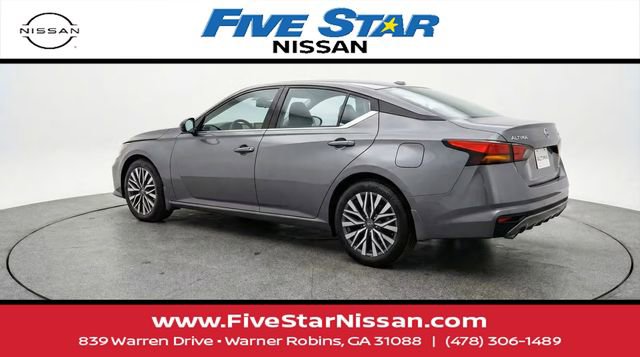 Used 2025 Nissan Altima 2.5 SV image 13