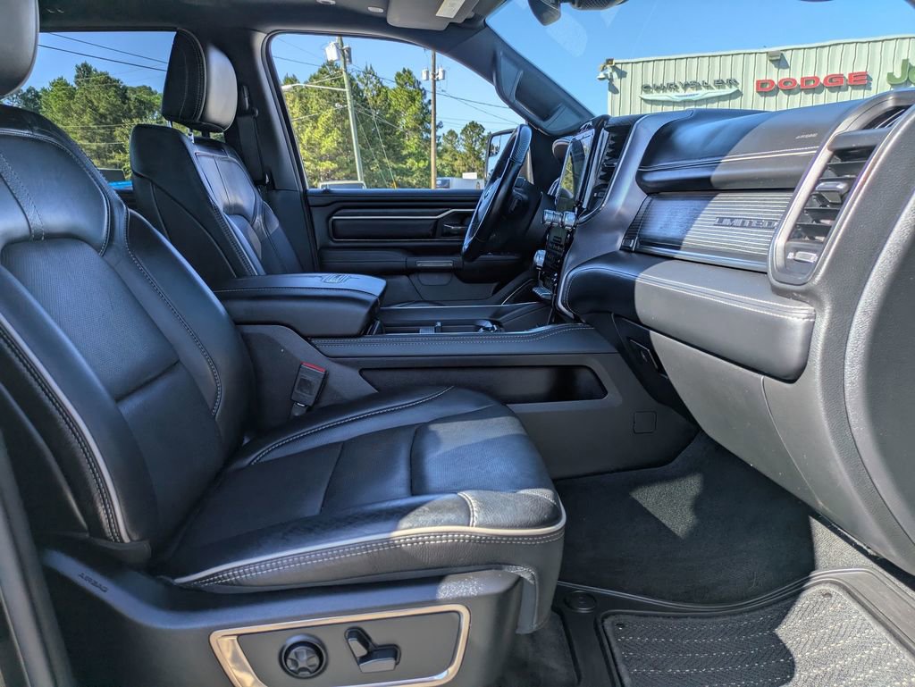 Used 2021 RAM 1500 Limited w/ Body Color Bumper Group image 33