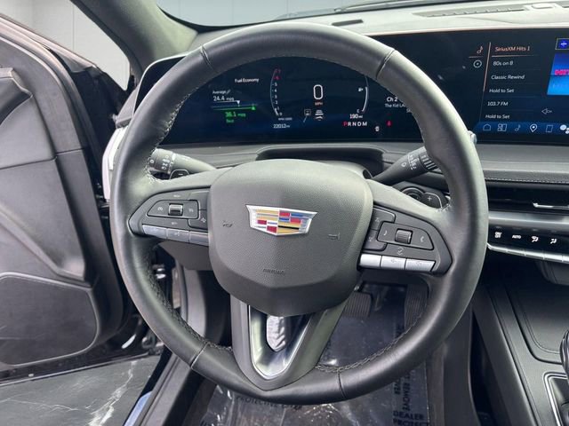 Used 2025 Cadillac XT4 Premium Luxury FWD image 16