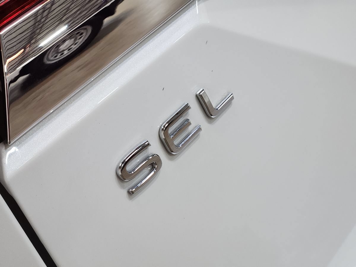 Used 2025 Volkswagen Atlas SEL Premium R-Line AWD/4WD image 28