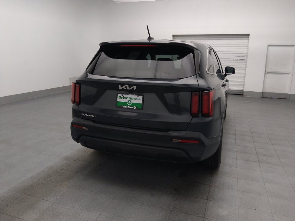 Used 2023 Kia Sorento LX FWD image 7