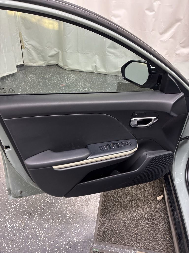 Used 2025 Kia K4 GT-Line image 12