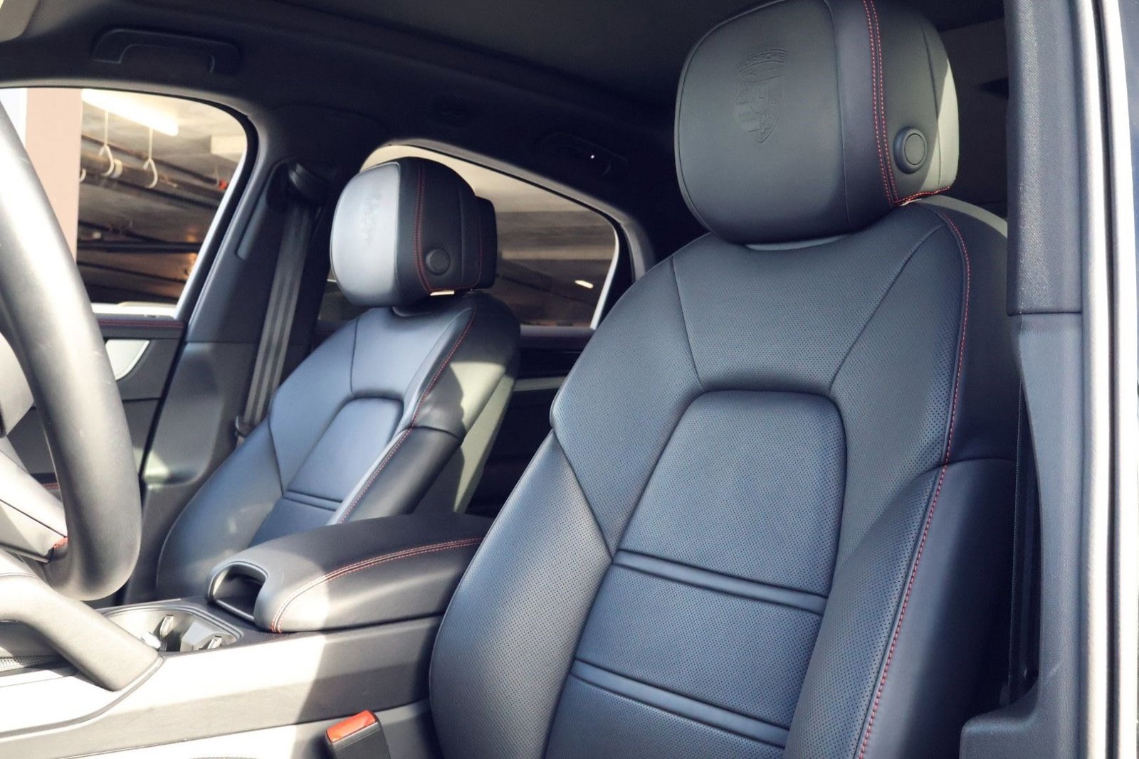 Certified 2024 Porsche Cayenne image 5