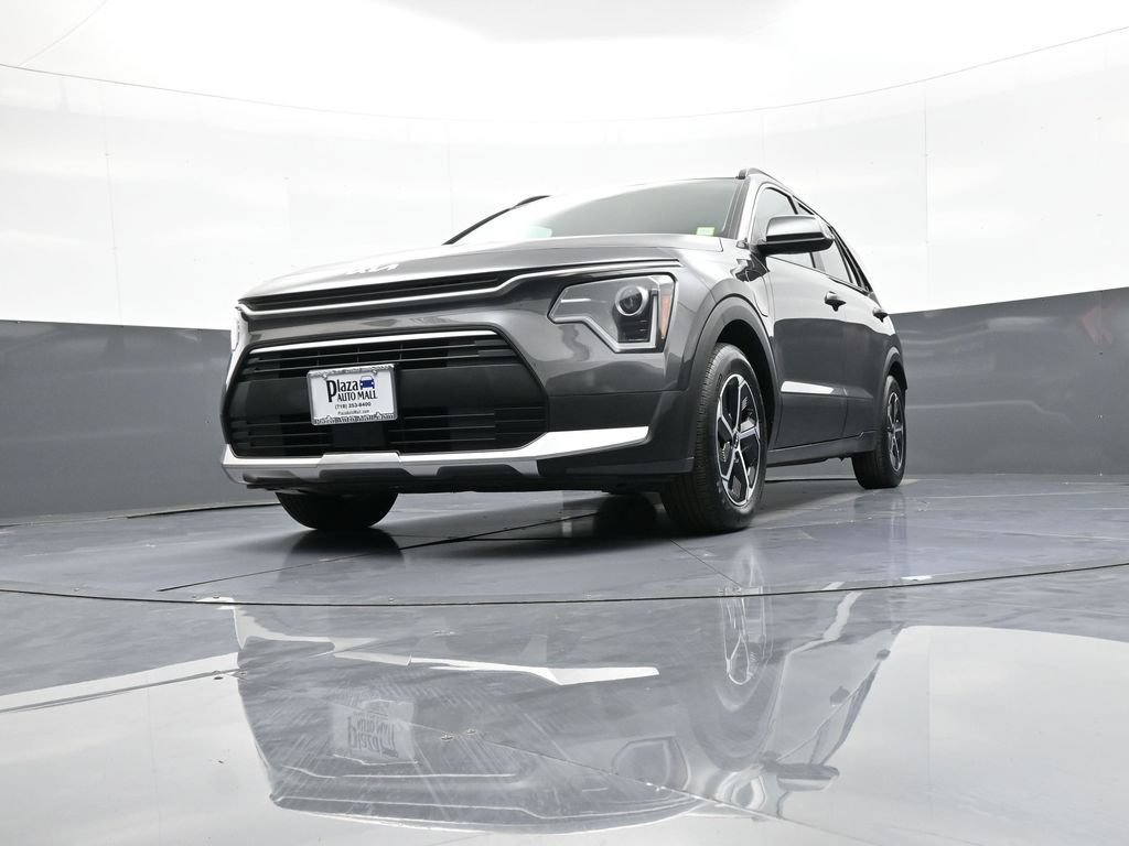 Certified 2025 Kia Niro EX w/ EX Cold Weather Package FWD image 24