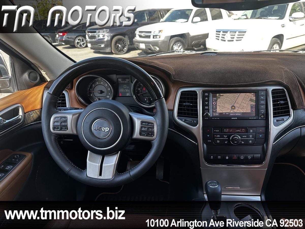 Used 2013 Jeep Grand Cherokee Overland Summit AWD/4WD image 13