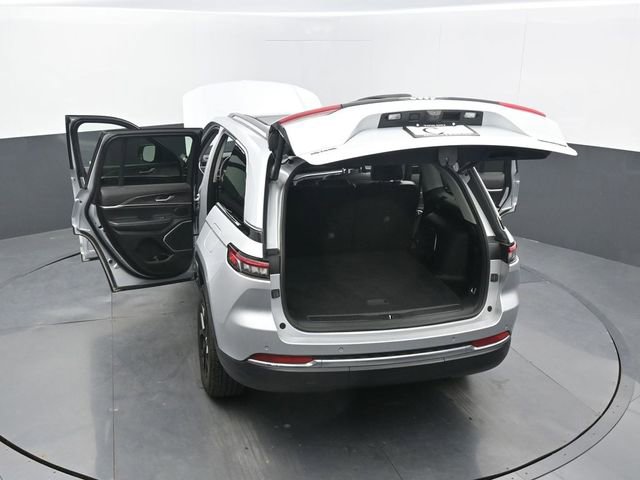 Used 2022 Jeep Grand Cherokee Limited image 72