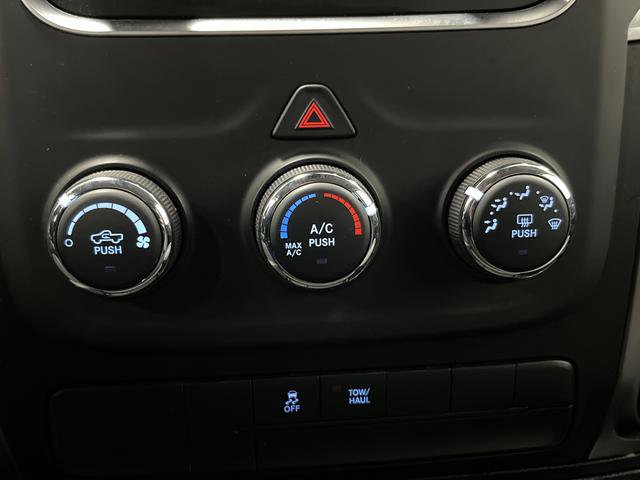 Used 2022 RAM 1500 Classic SLT image 17