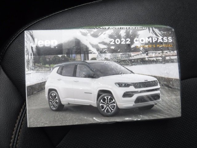 Used 2022 Jeep Compass Limited image 35