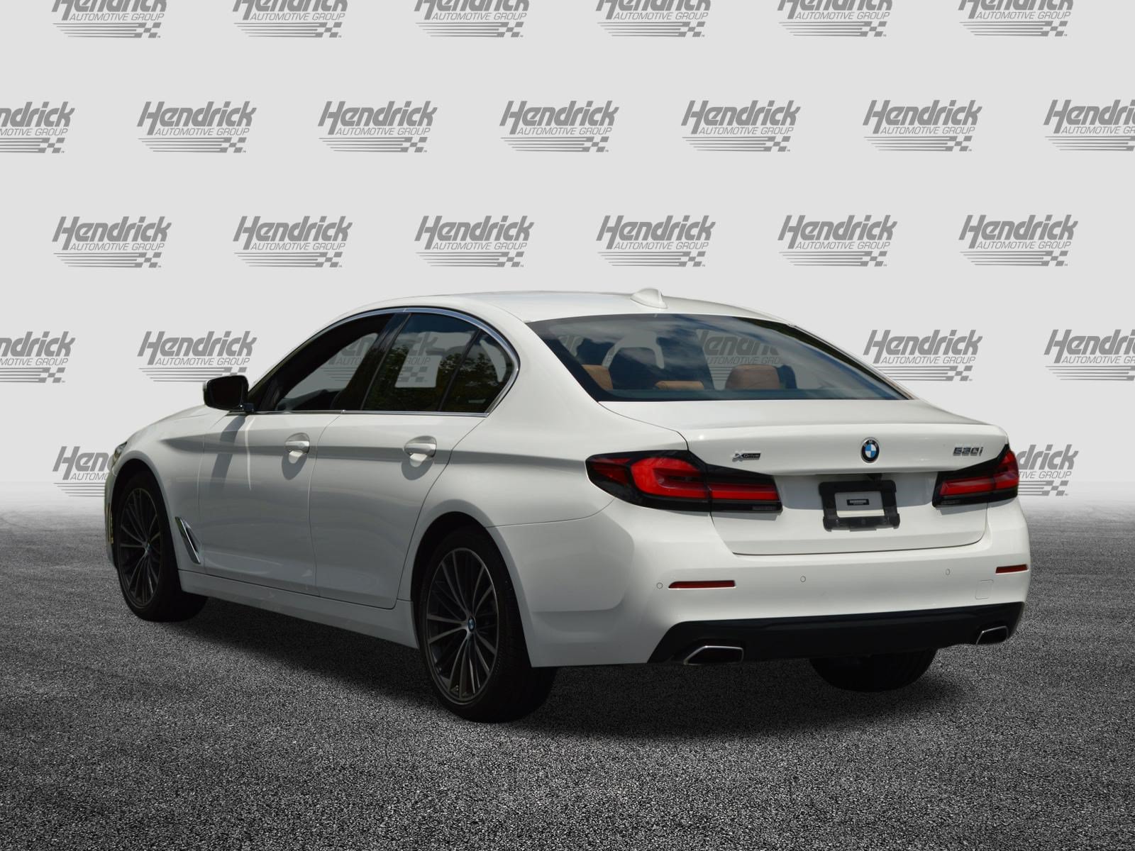 Certified 2023 BMW 530i xDrive w/ Premium Package AWD/4WD image 9