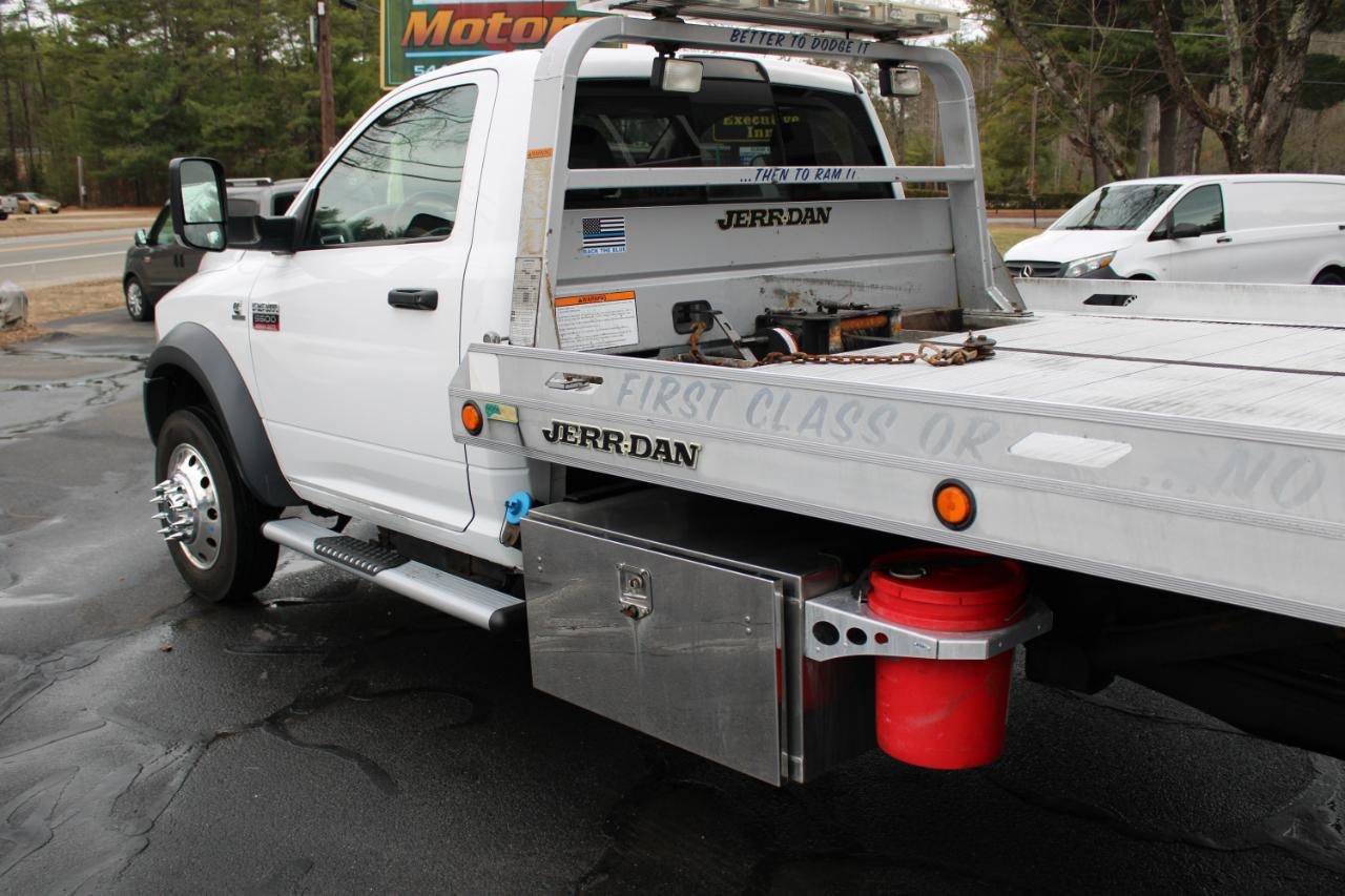 Used 2012 RAM 5500 SLT RWD image 10