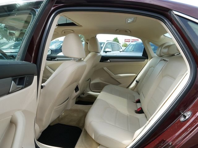 Used 2014 Volkswagen Passat 1.8T SE FWD image 18
