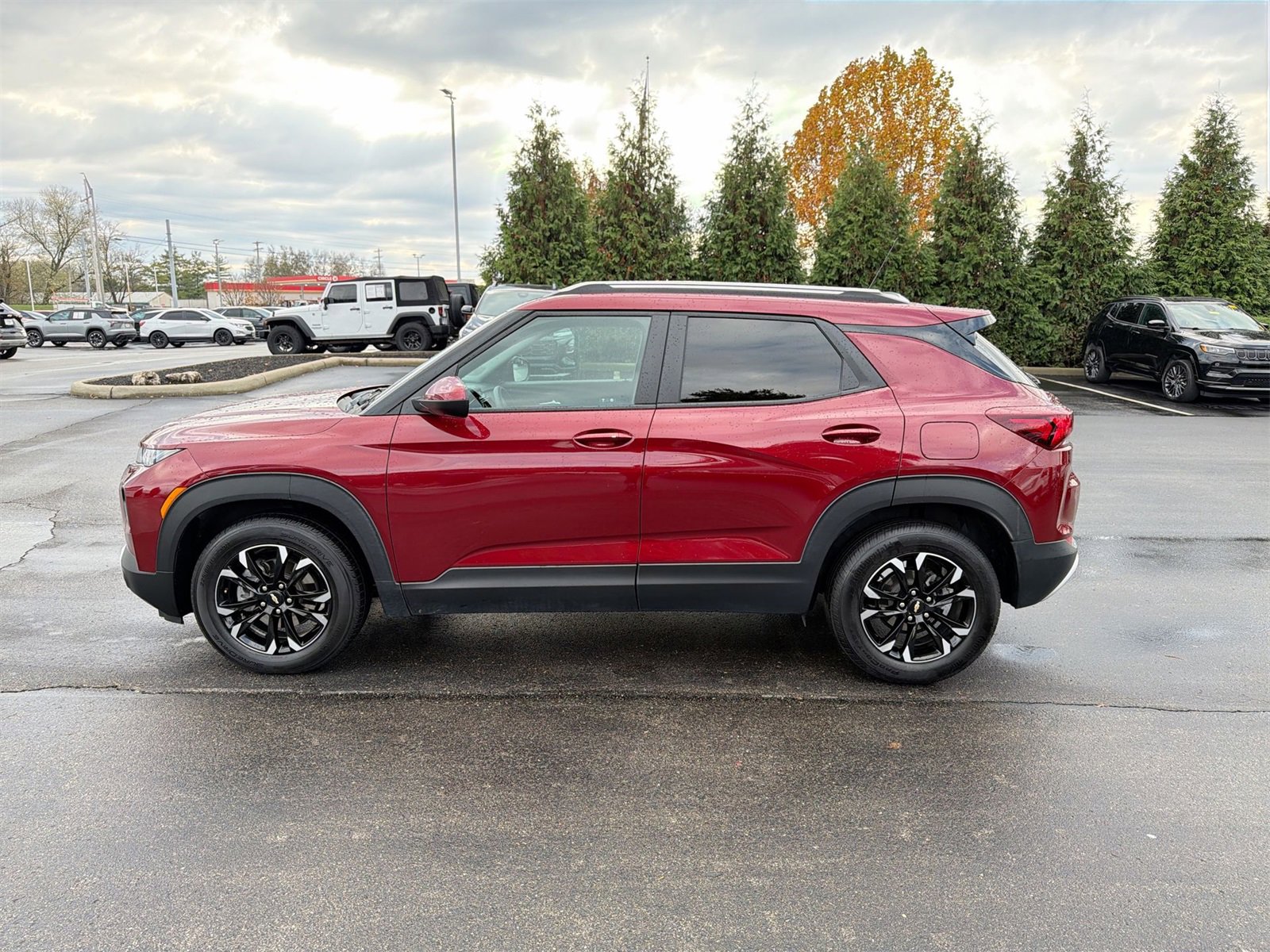 Used 2022 Chevrolet TrailBlazer LT w/ Convenience Package image 5