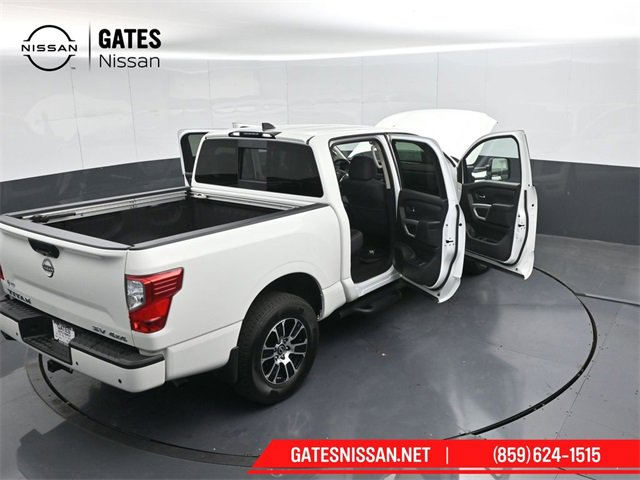 Used 2024 Nissan Titan SV w/ SV Convenience Package image 47