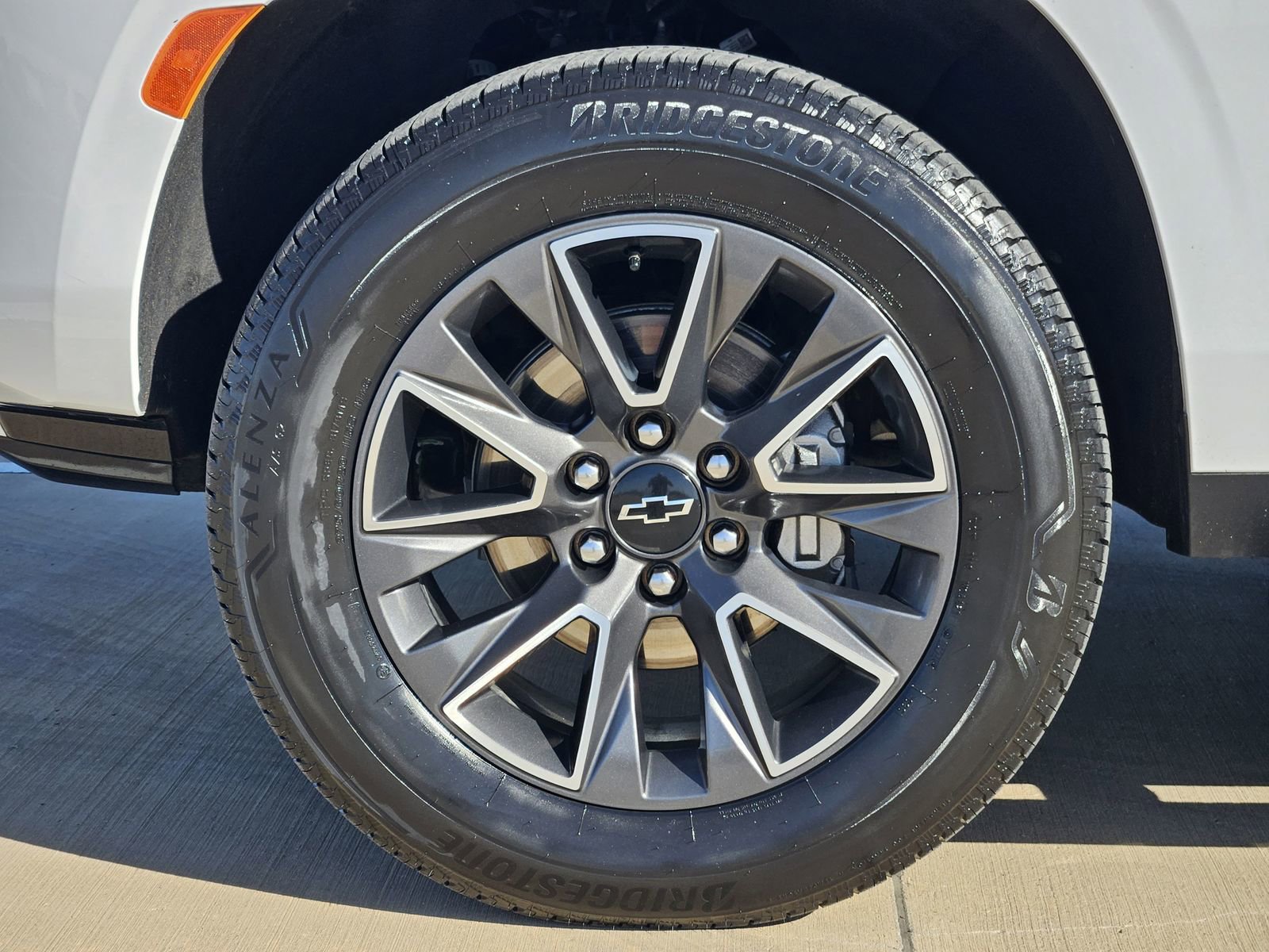 Certified 2024 Chevrolet Tahoe Z71 w/ Luxury Package image 14