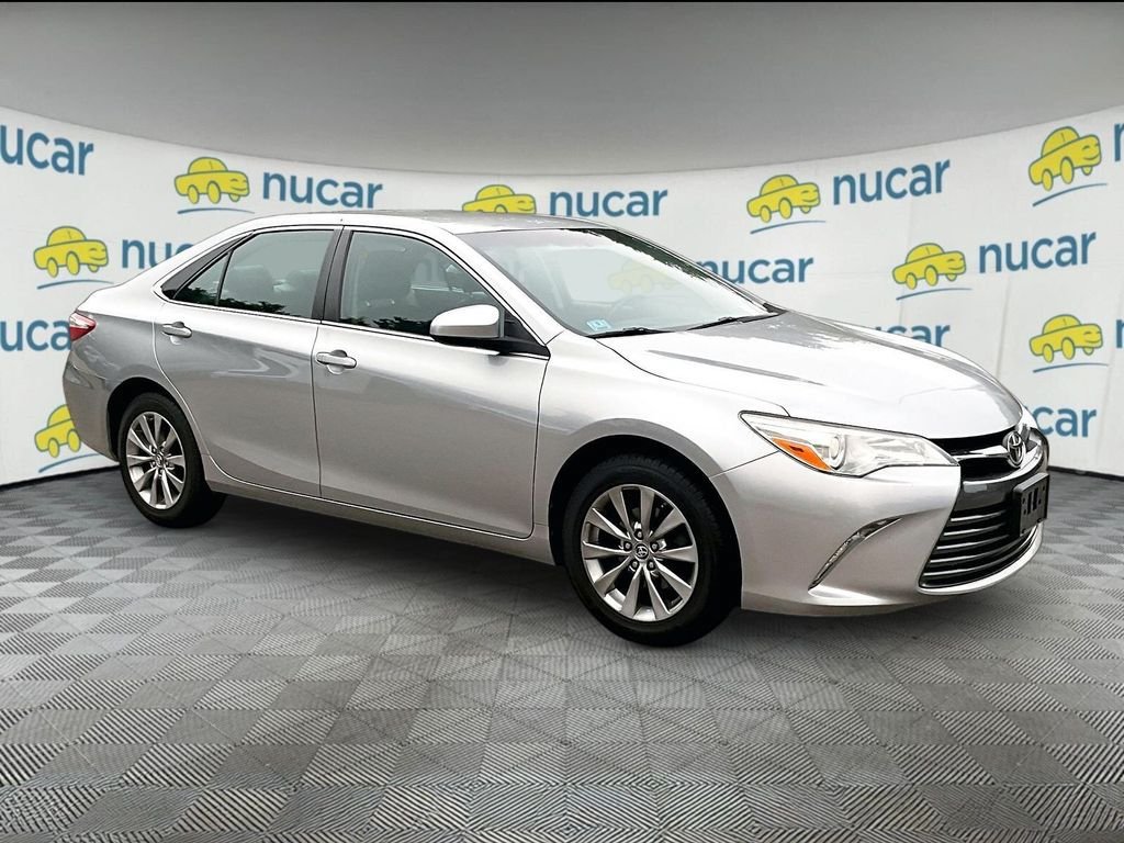 Used 2016 Toyota Camry XLE FWD image 1