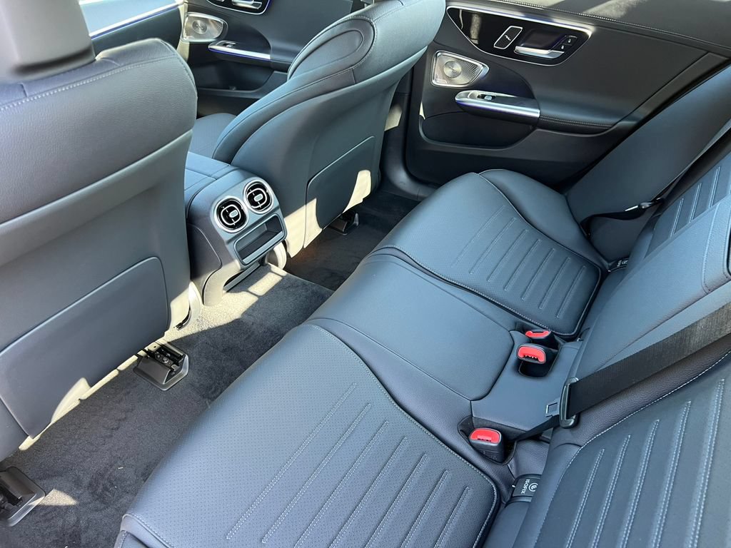 New 2026 Mercedes-Benz C 300 4MATIC Sedan image 34