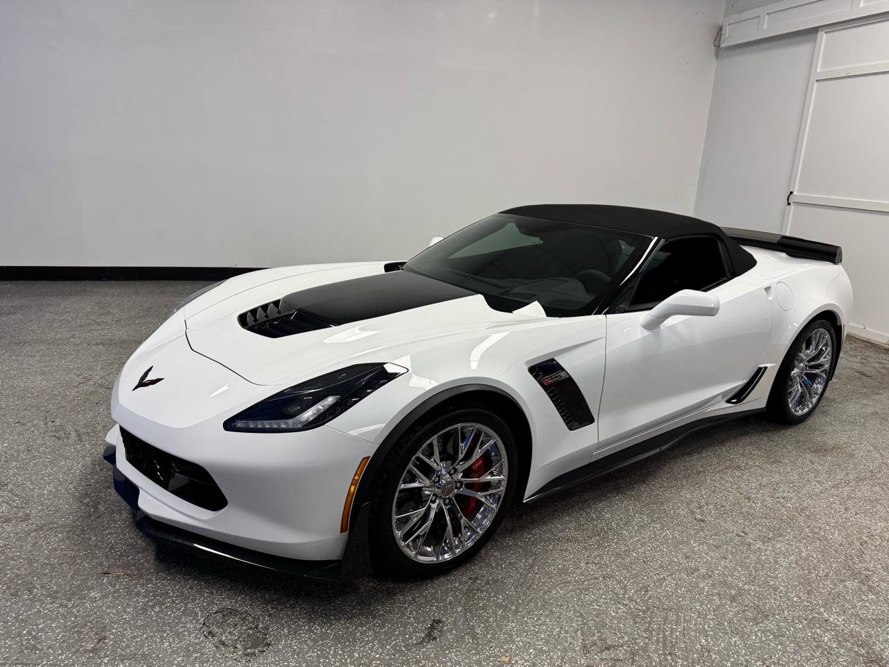 Used 2018 Chevrolet Corvette Z06 w/ Z07 Performance Package image 30