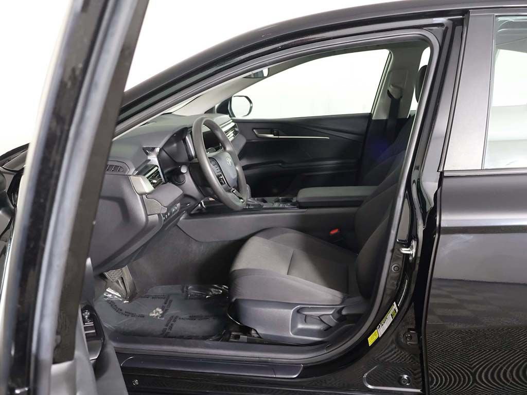 Used 2025 Toyota Camry LE FWD image 26