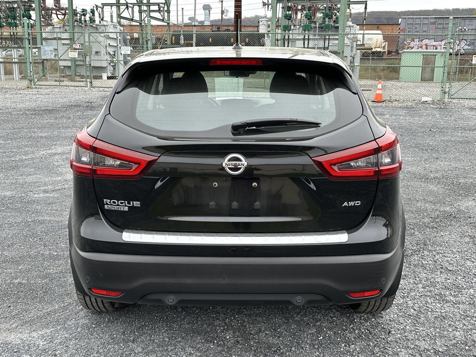 Used 2020 Nissan Rogue Sport S w/ Appearance Package image 7