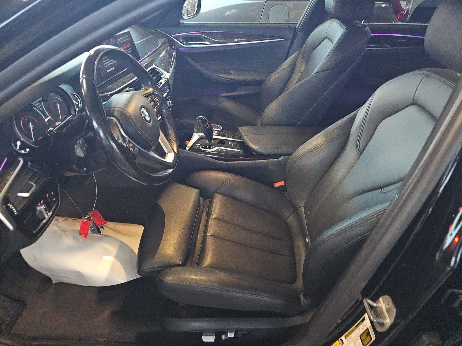 Used 2019 BMW 530e w/ Convenience Package image 5