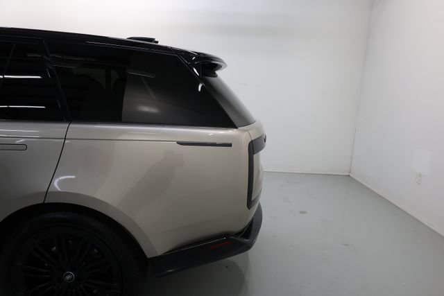 Used 2025 Land Rover Range Rover Long Wheelbase SE AWD/4WD image 61