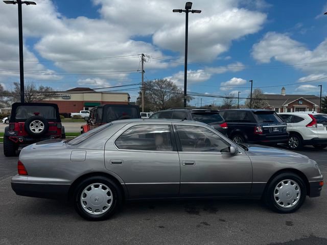 Used 1996 Lexus LS 400 RWD image 4