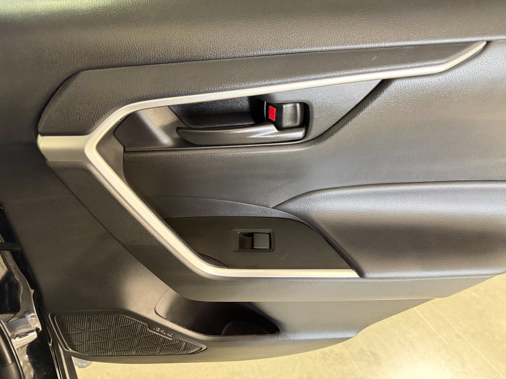Used 2025 Toyota RAV4 LE FWD image 36