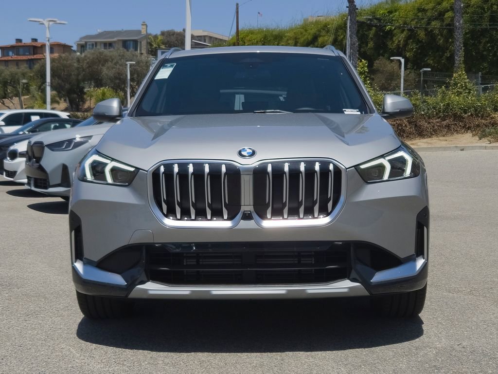 New 2026 BMW X1 xDrive28i w/ Technology Package AWD/4WD image 3