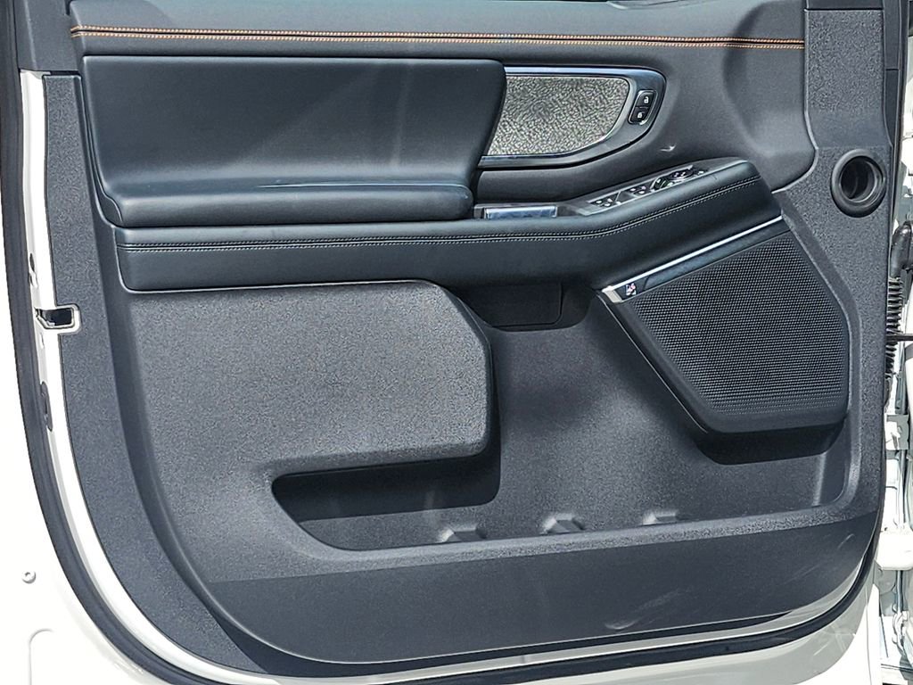 New 2026 Ford Expedition Tremor image 39