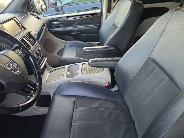 Used 2020 Dodge Grand Caravan SXT FWD image 18