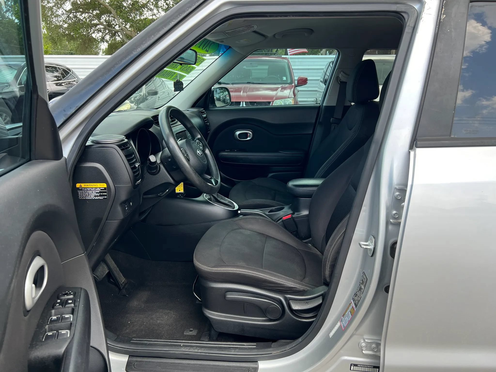 Used 2017 Kia Soul FWD image 10