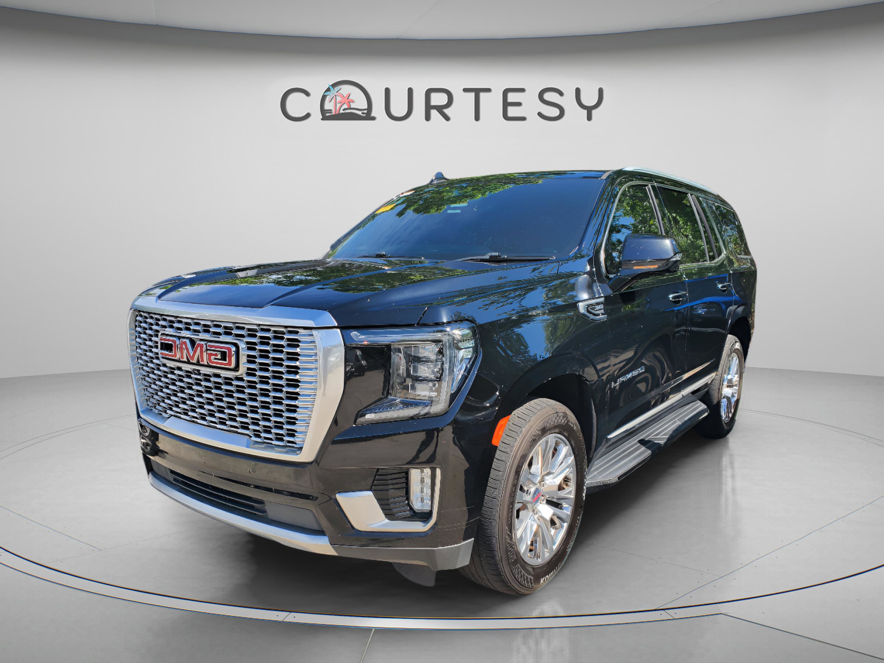 Used 2021 GMC Yukon Denali RWD image 1
