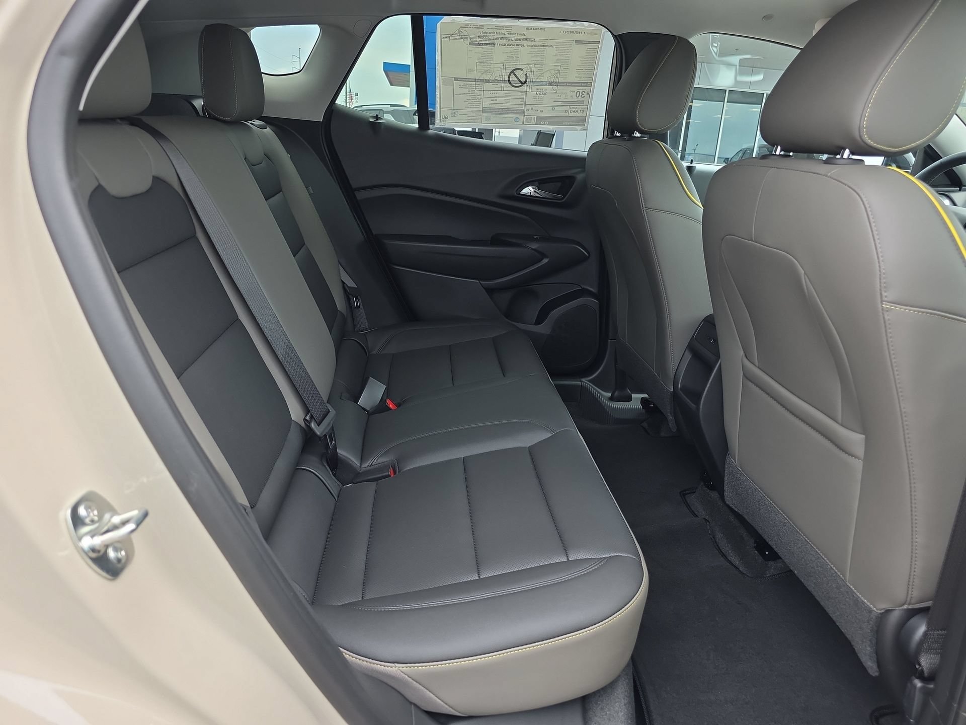New 2026 Chevrolet Trax ACTIV w/ Sunroof Package FWD image 14