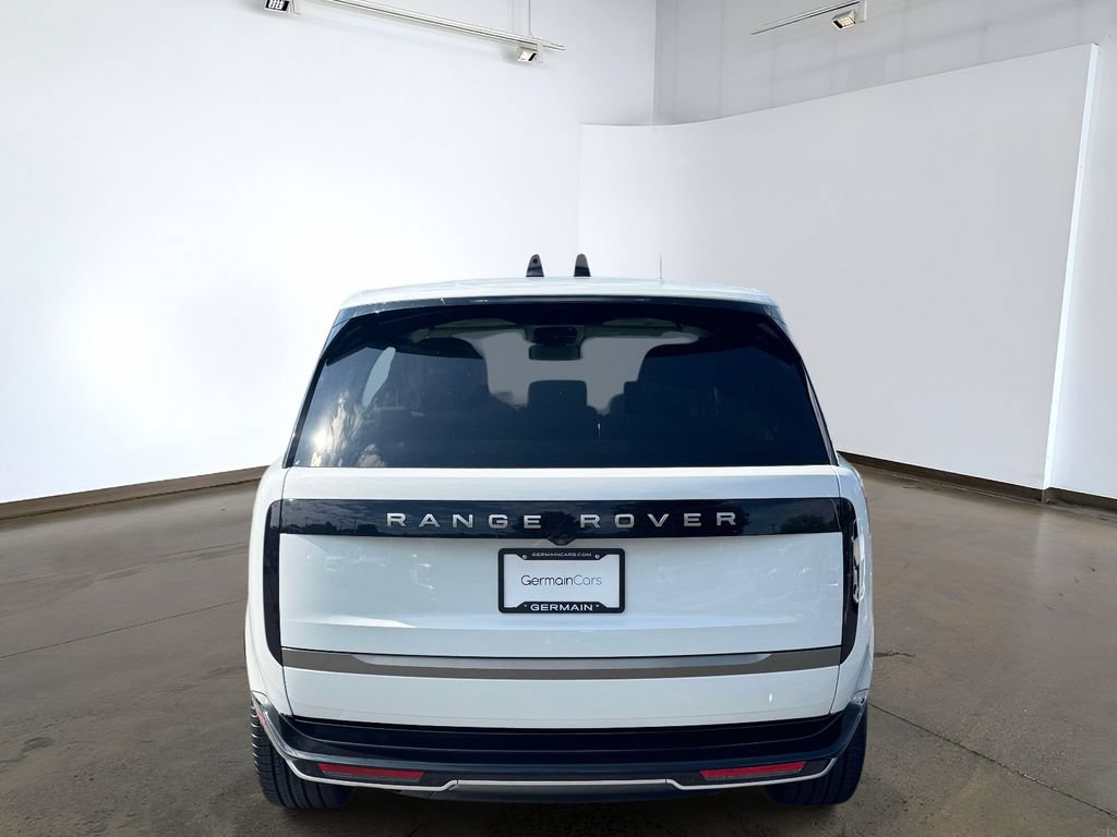 Certified 2025 Land Rover Range Rover SE AWD/4WD image 3