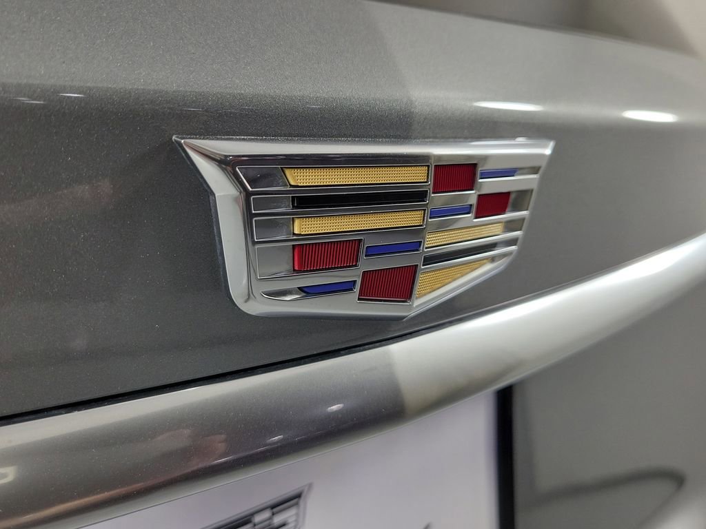 Certified 2025 Cadillac XT6 Premium Luxury FWD image 7