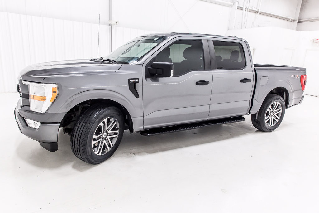 Used 2021 Ford F150 XL w/ STX Appearance Package RWD image 3