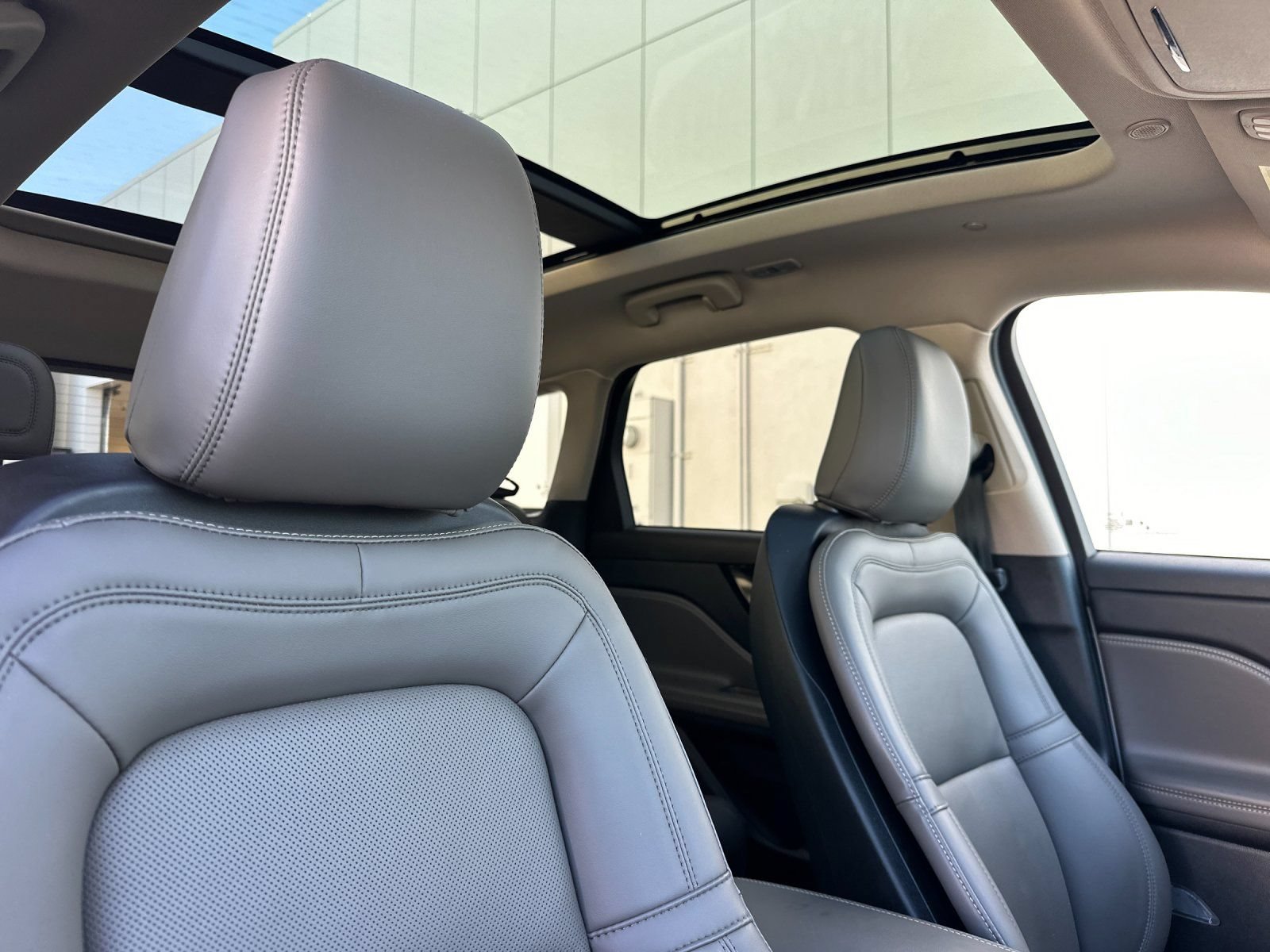 New 2026 Lincoln Corsair Grand Touring AWD/4WD image 16
